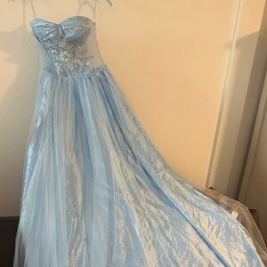 Elegant Blue Strapless Prom Dress
